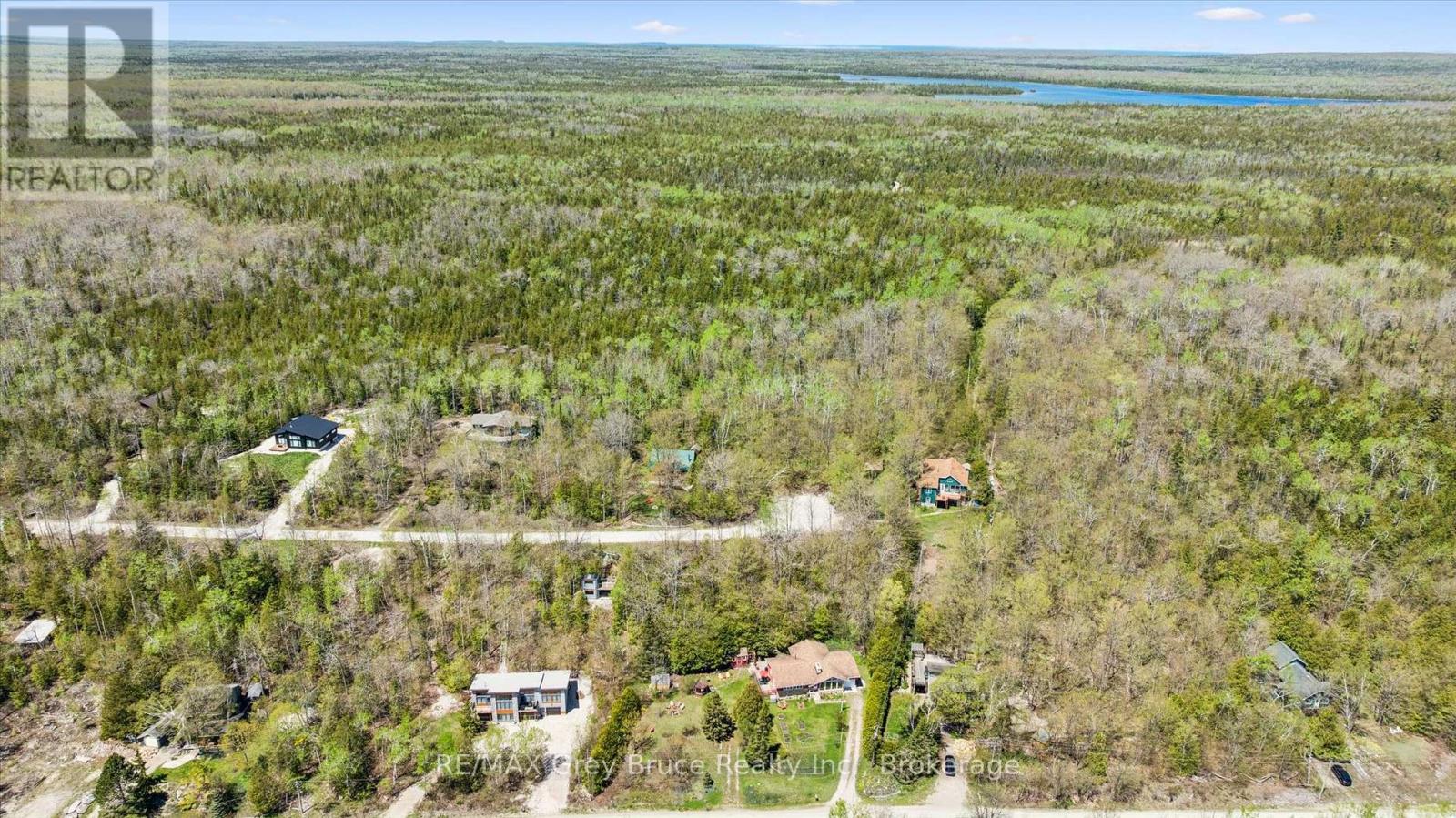 25 Shoreline Drive, Northern Bruce Peninsula, Ontario  N0H 1Z0 - Photo 34 - X13167544