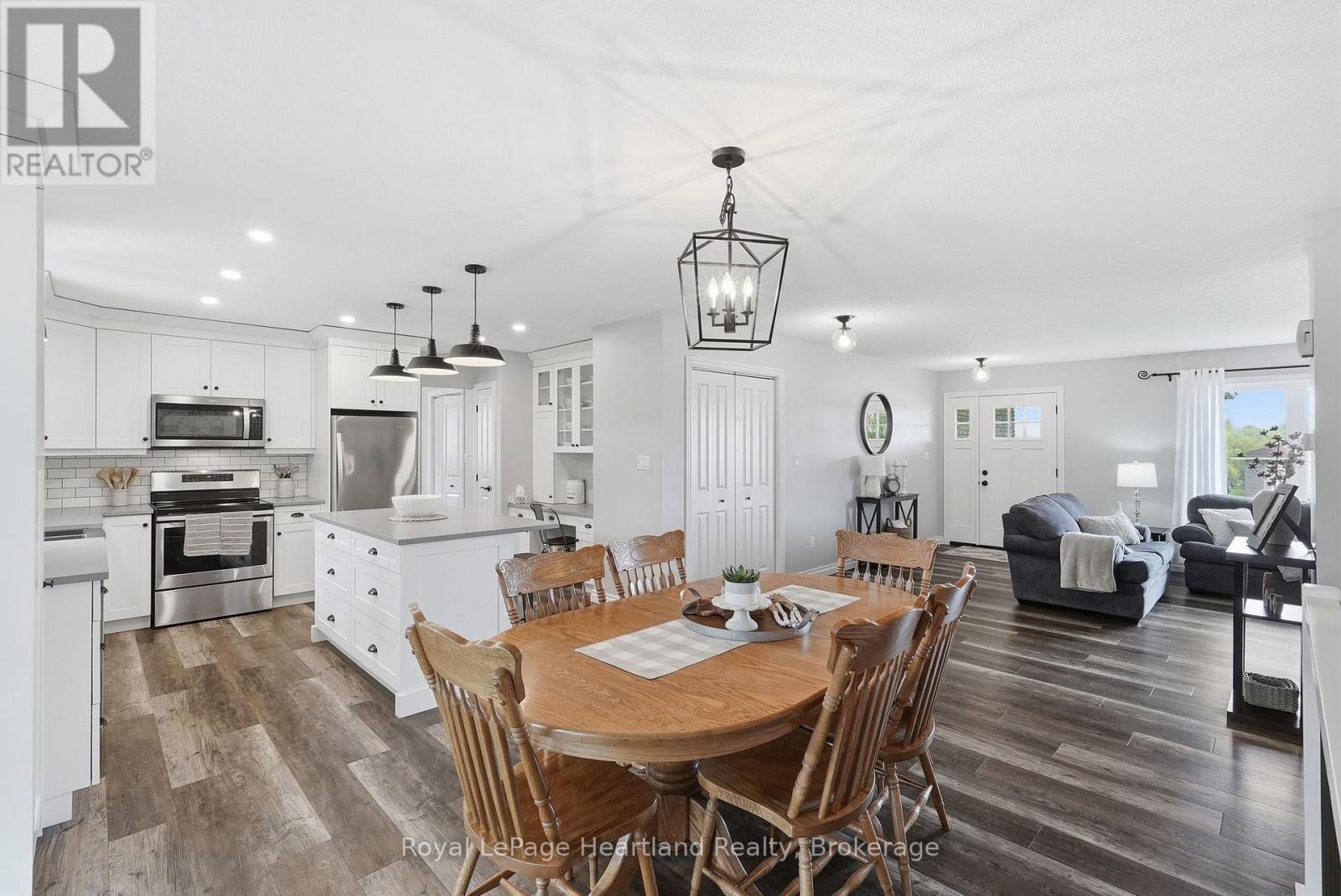 17 Brown Street N, Minto, Ontario  N0G 1M0 - Photo 16 - X13167826