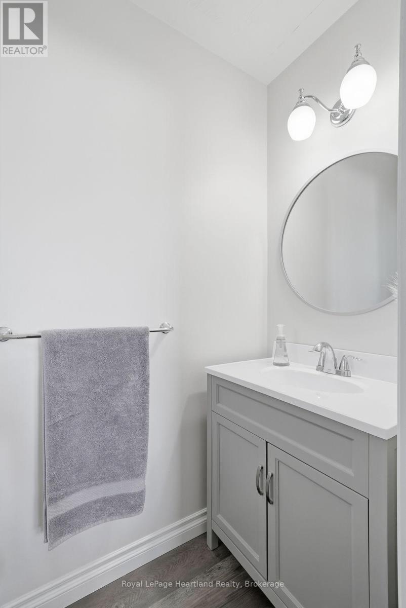 17 Brown Street N, Minto, Ontario  N0G 1M0 - Photo 30 - X13167826