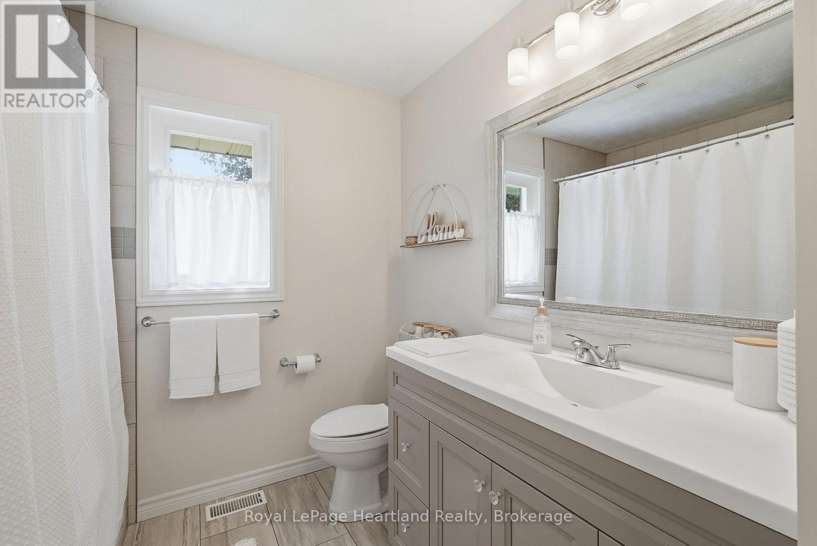 17 Brown Street N, Minto, Ontario  N0G 1M0 - Photo 32 - X13167826
