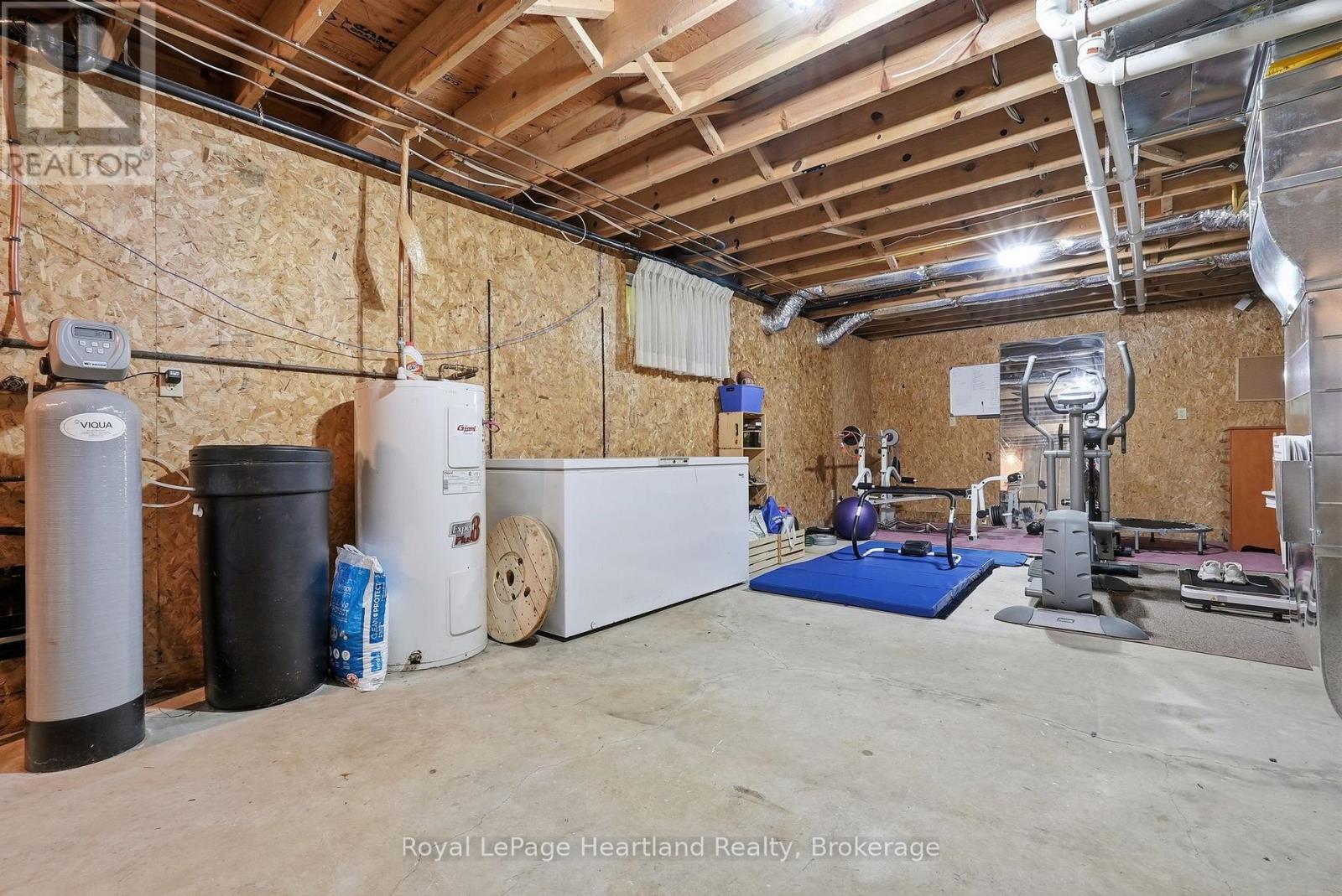 17 Brown Street N, Minto, Ontario  N0G 1M0 - Photo 39 - X13167826