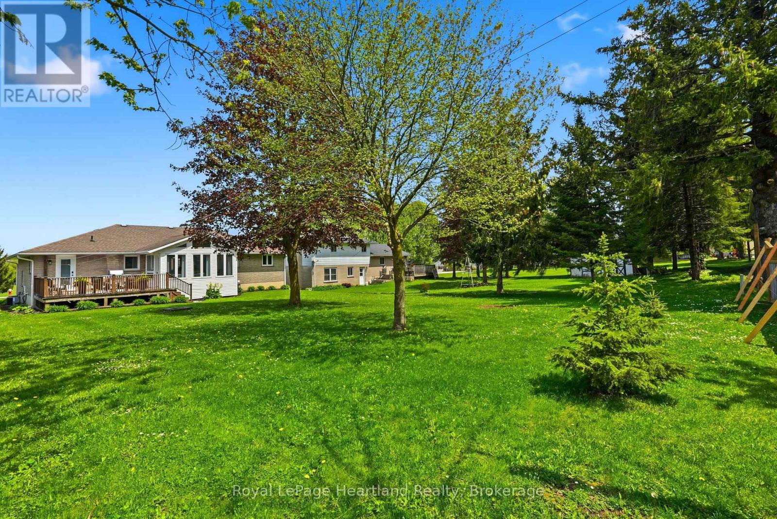 17 Brown Street N, Minto, Ontario  N0G 1M0 - Photo 46 - X13167826