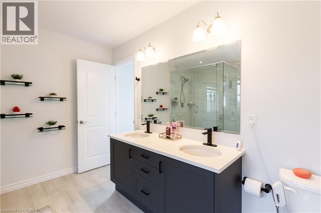 581 Doonwoods Crescent, Kitchener, Ontario  N2P 0E5 - Photo 34 - 40833015