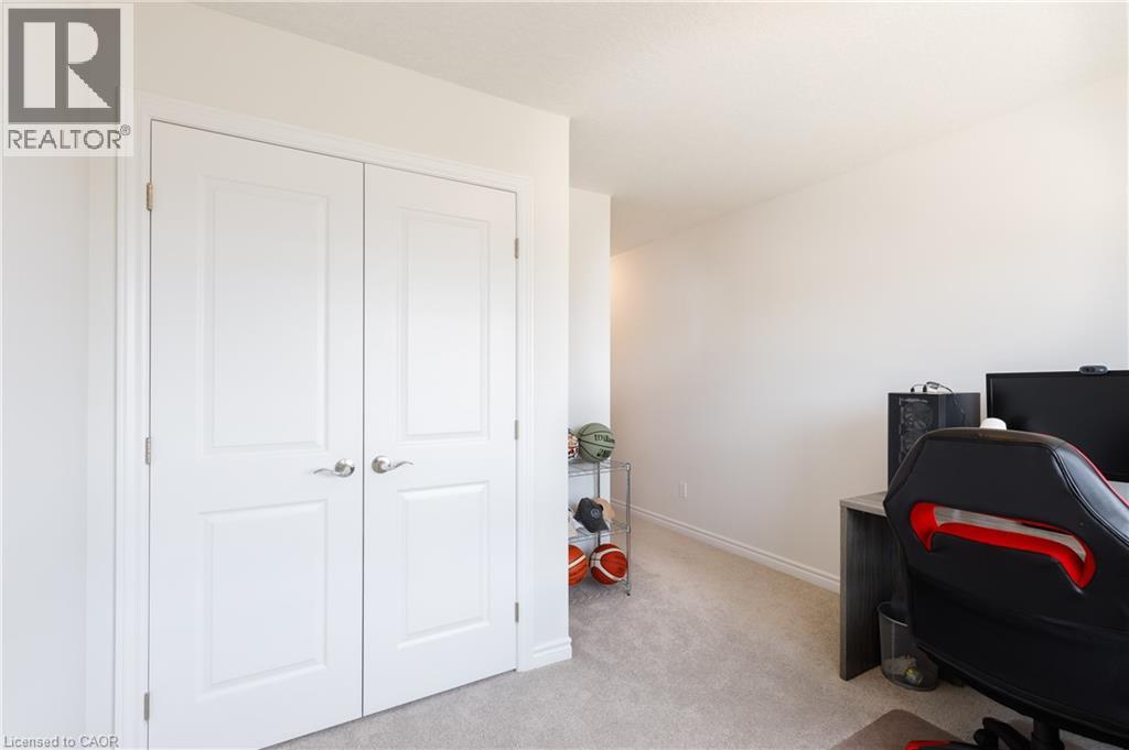 581 Doonwoods Crescent, Kitchener, Ontario  N2P 0E5 - Photo 39 - 40833015