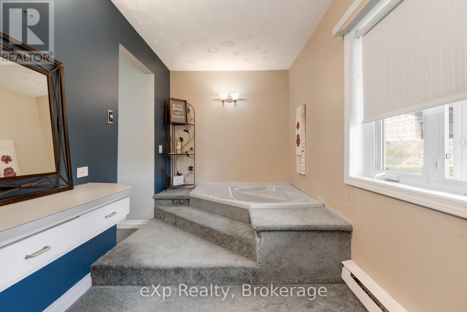 688a Prevost Road, French River, Ontario  P0M 2N0 - Photo 15 - X13168250