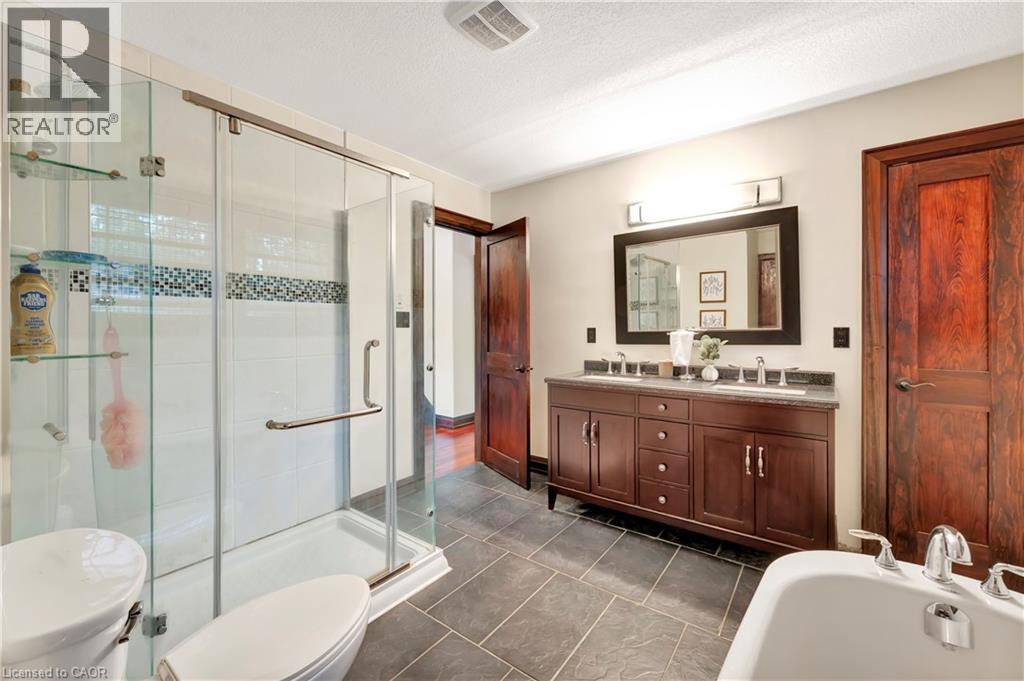 11 Maple Hill Drive, Kitchener, Ontario  N2M 2R7 - Photo 35 - 40833090