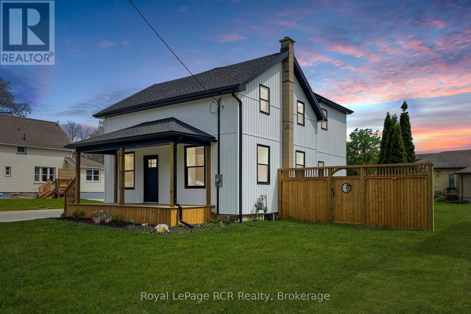 563 7th Avenue, Hanover, Ontario  N4N 2J8 - Photo 2 - X13168418