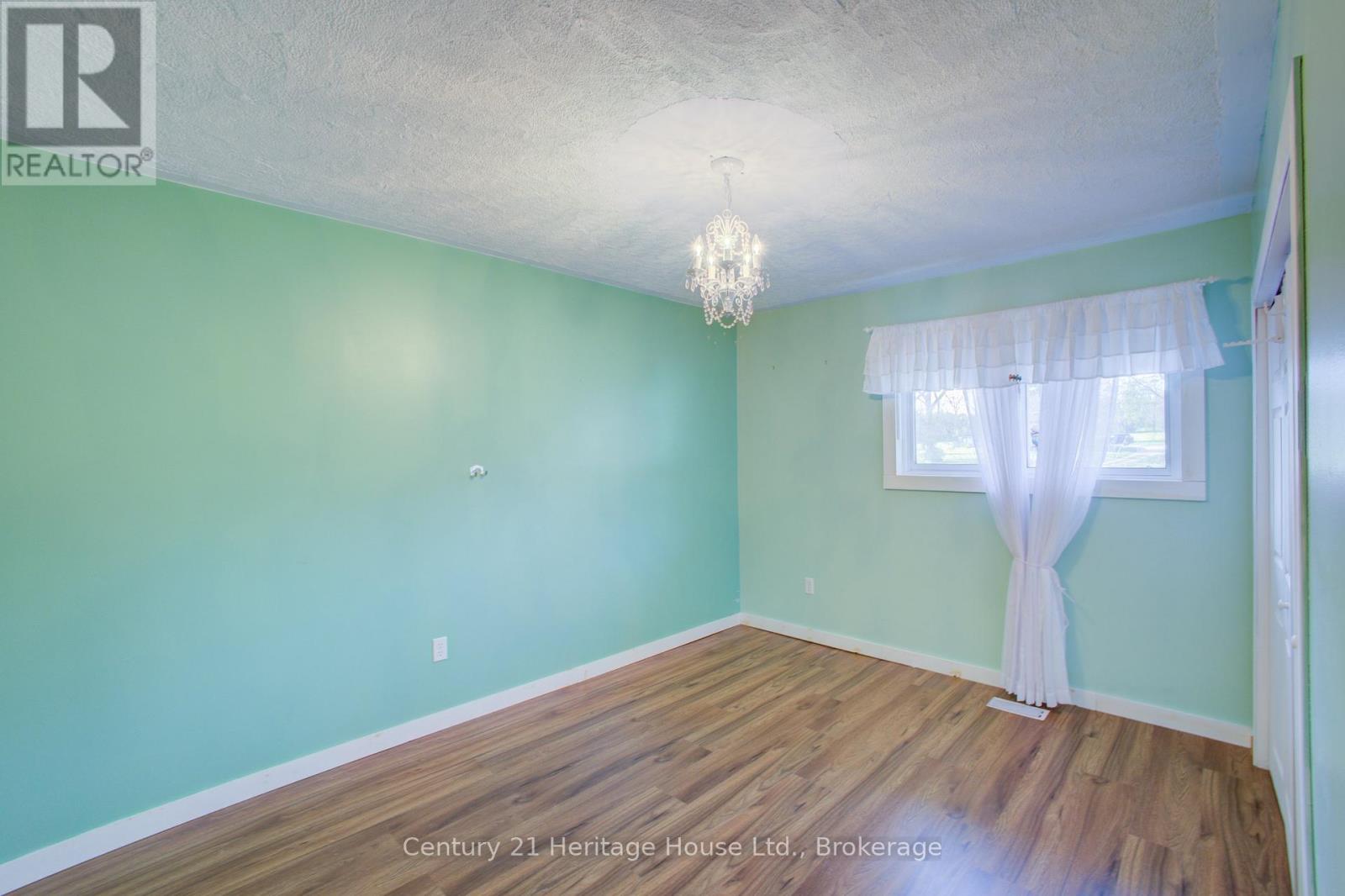 462 Durham Road W, West Grey, Ontario  N0G 1R0 - Photo 13 - X13168604