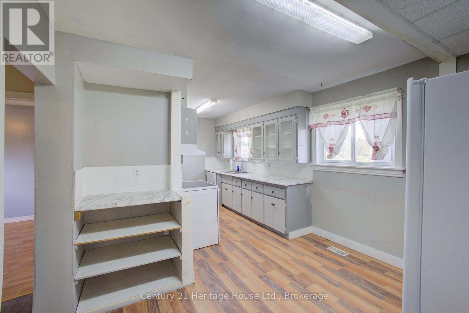 462 Durham Road W, West Grey, Ontario  N0G 1R0 - Photo 15 - X13168604