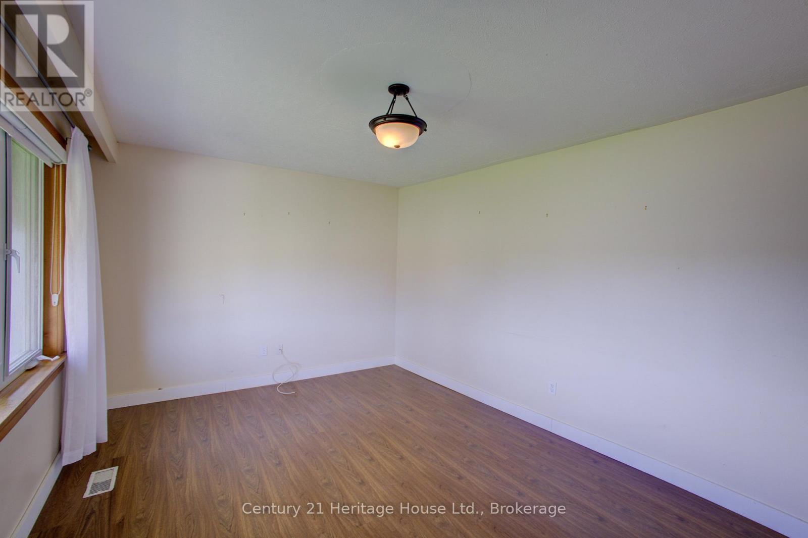 462 Durham Road W, West Grey, Ontario  N0G 1R0 - Photo 7 - X13168604