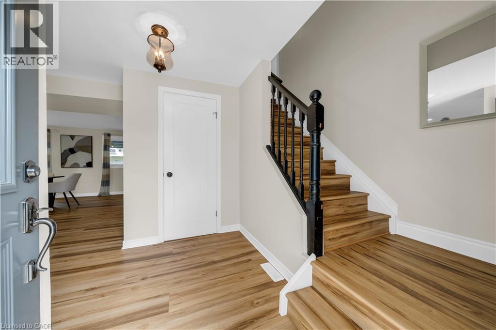 26 Peachtree Crescent, Cambridge, Ontario  N1S 4W5 - Photo 2 - 40831038