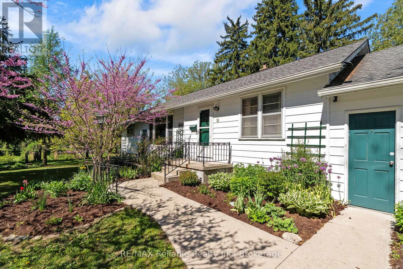 68 William Street, Huron East, Ontario  N0K 1G0 - Photo 2 - X13168742