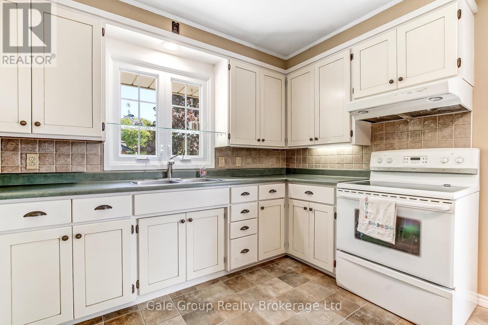 49 Briar Drive, East Zorra-Tavistock, Ontario  N0J 1M0 - Photo 16 - X13169134