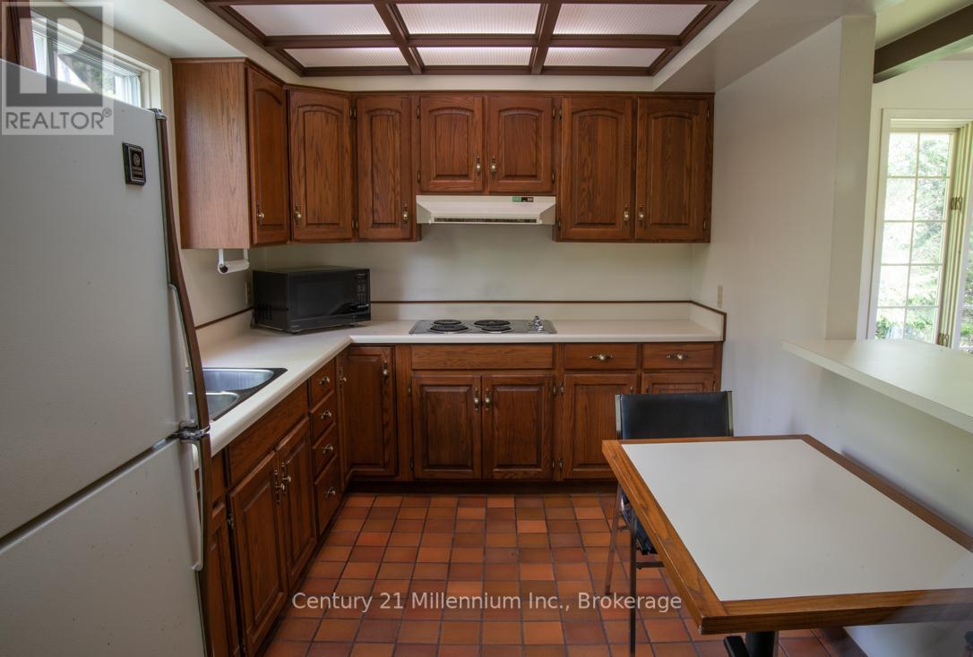 569025 6 Side Road, Blue Mountains, Ontario  N0H 2E0 - Photo 10 - X13169262