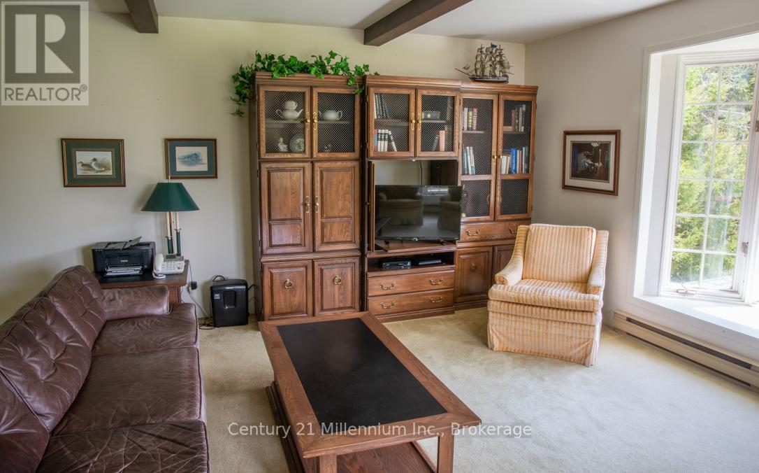 569025 6 Side Road, Blue Mountains, Ontario  N0H 2E0 - Photo 5 - X13169262