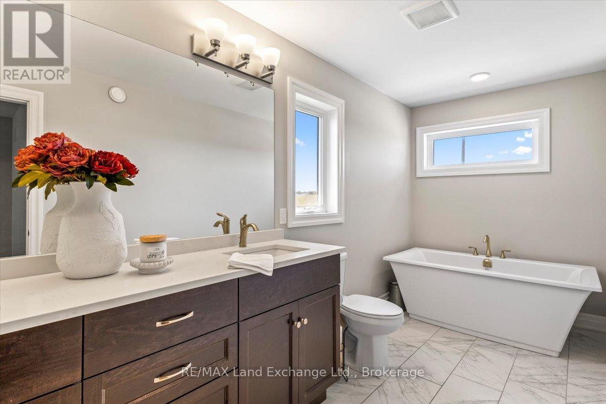395 Mary Rose Avenue, Saugeen Shores, Ontario  N0H 2C3 - Photo 17 - X13169272