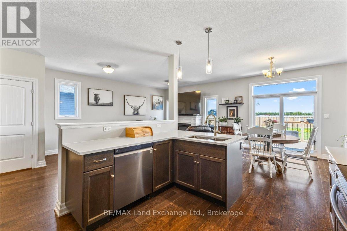 395 Mary Rose Avenue, Saugeen Shores, Ontario  N0H 2C3 - Photo 8 - X13169272