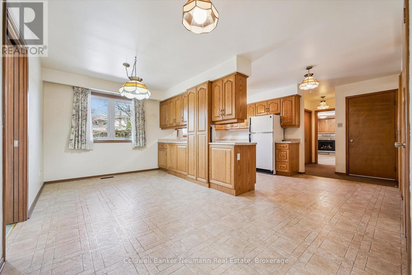 18 Carmine Place, Guelph, Ontario  N1E 3V1 - Photo 11 - X13169420