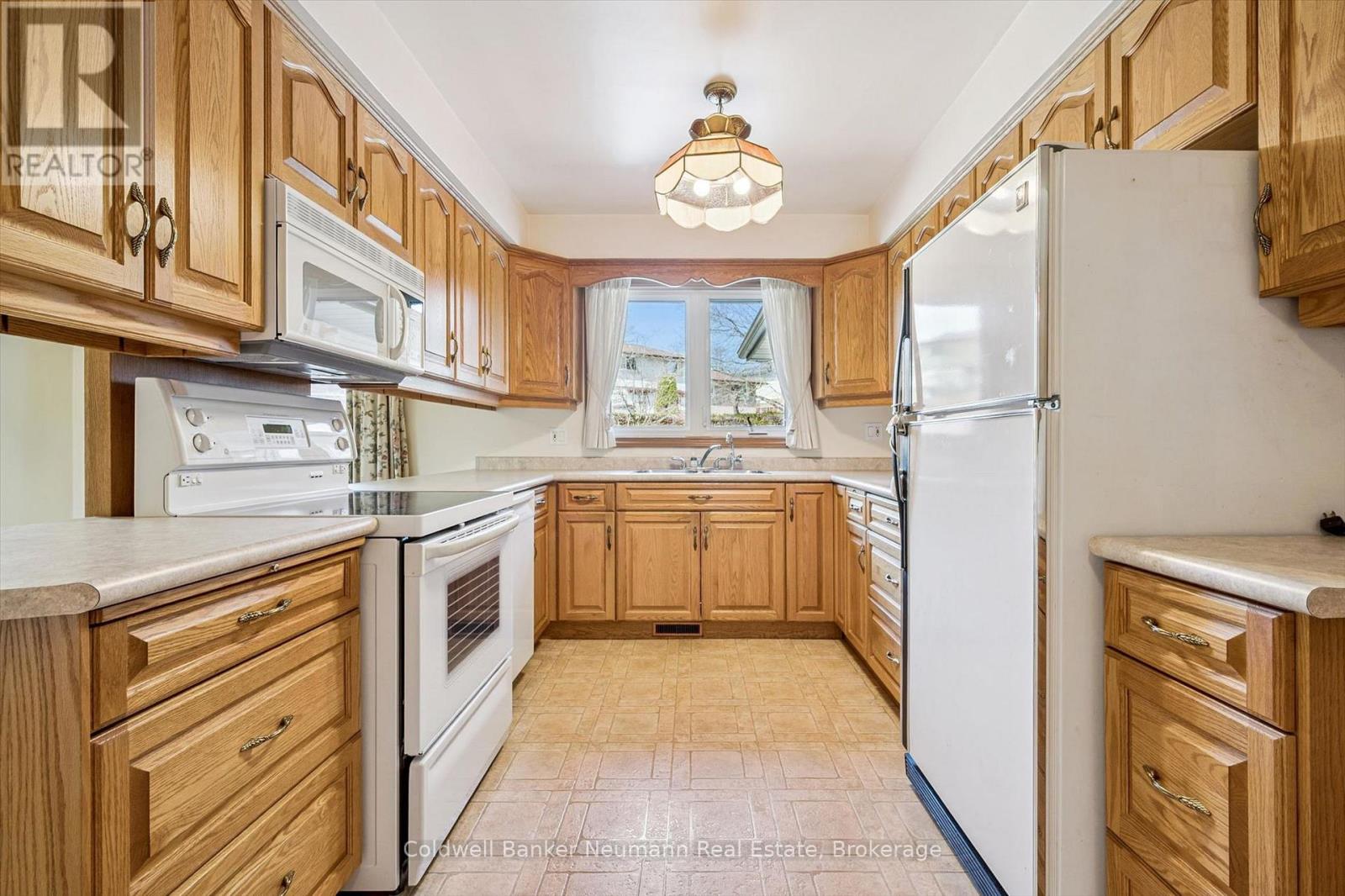 18 Carmine Place, Guelph, Ontario  N1E 3V1 - Photo 13 - X13169420