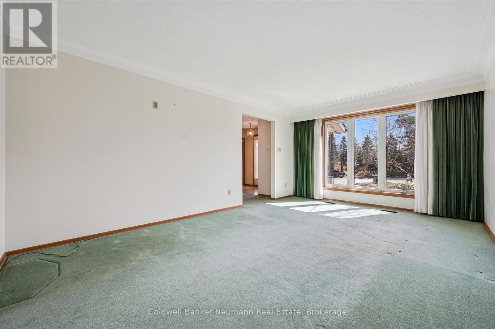 18 Carmine Place, Guelph, Ontario  N1E 3V1 - Photo 8 - X13169420