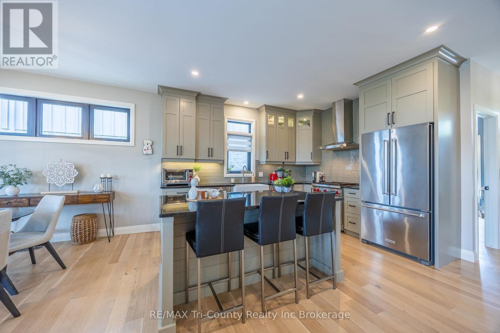 18 Belmont Avenue, Tillsonburg, Ontario  N4G 5W5 - Photo 5 - X13169684