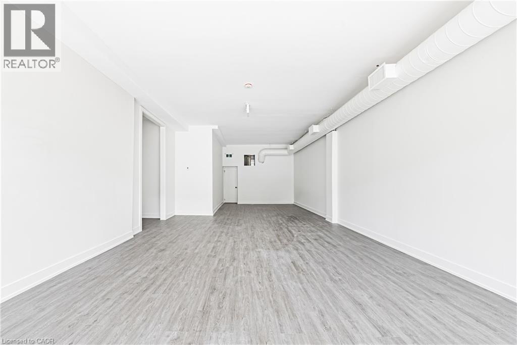 1127 Main Street E, Hamilton, Ontario  L8M 1P2 - Photo 3 - 40833175