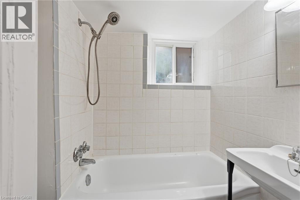167 Balmoral Avenue S, Hamilton, Ontario  L8M 3K2 - Photo 36 - 40831766