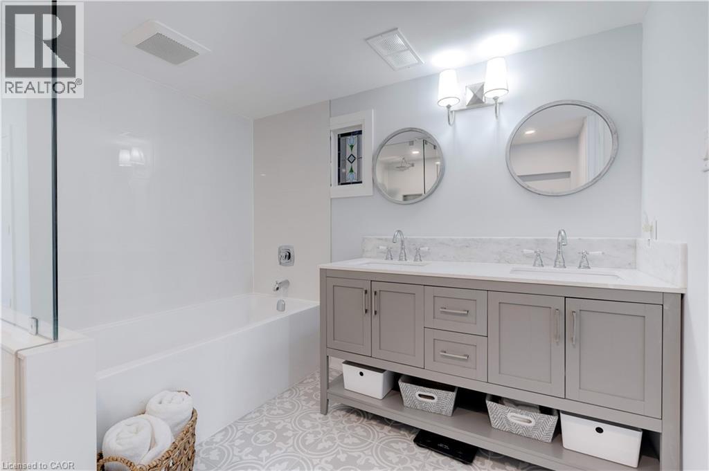 296 Kent Crescent, Burlington, Ontario  L7L 4T1 - Photo 35 - 40833151