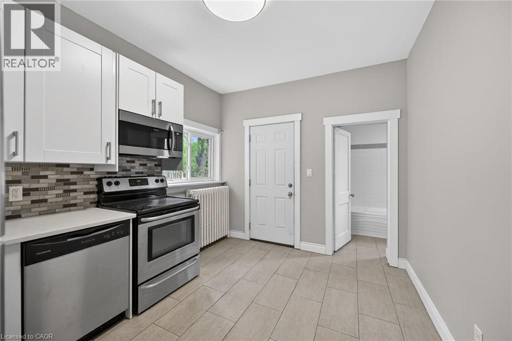 227 Sherman Avenue S, Hamilton, Ontario  L8M 2R2 - Photo 13 - 40833032