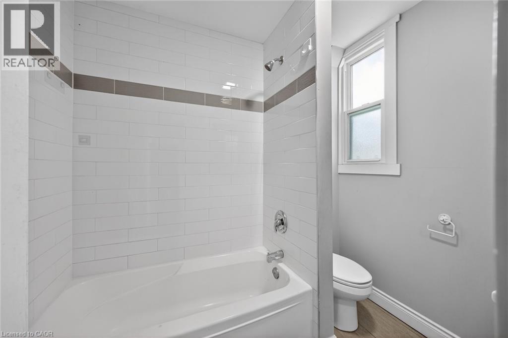 227 Sherman Avenue S, Hamilton, Ontario  L8M 2R2 - Photo 14 - 40833032