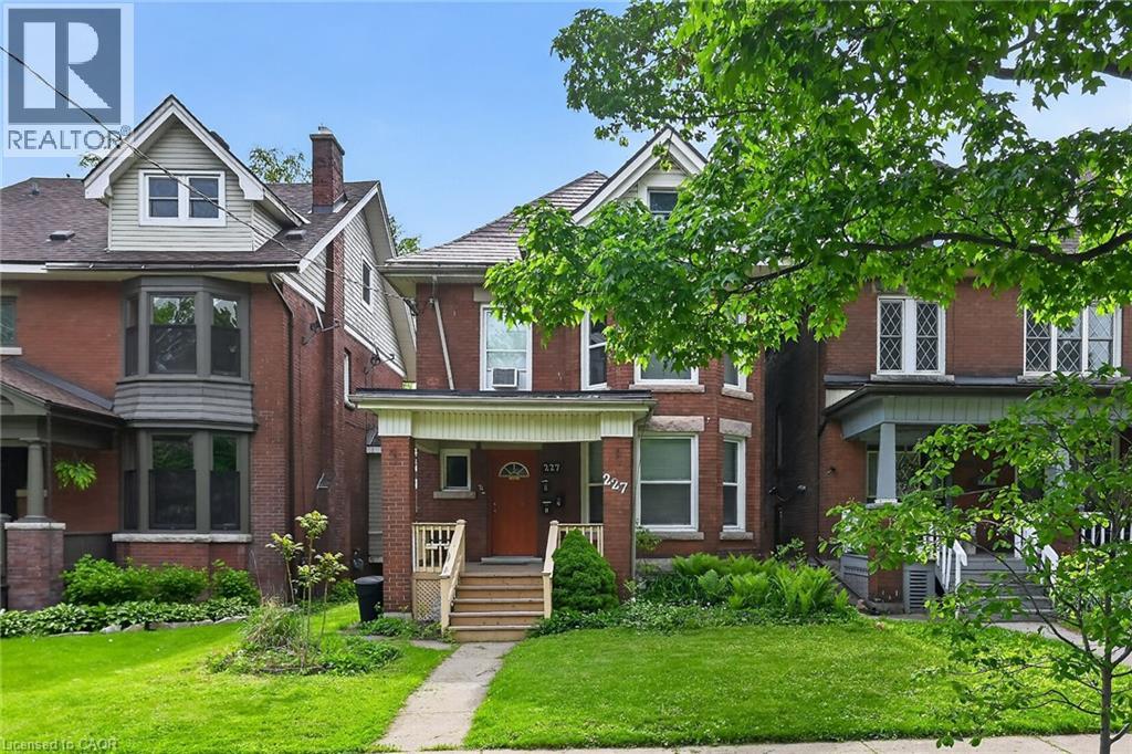 227 Sherman Avenue S, Hamilton, Ontario  L8M 2R2 - Photo 2 - 40833032
