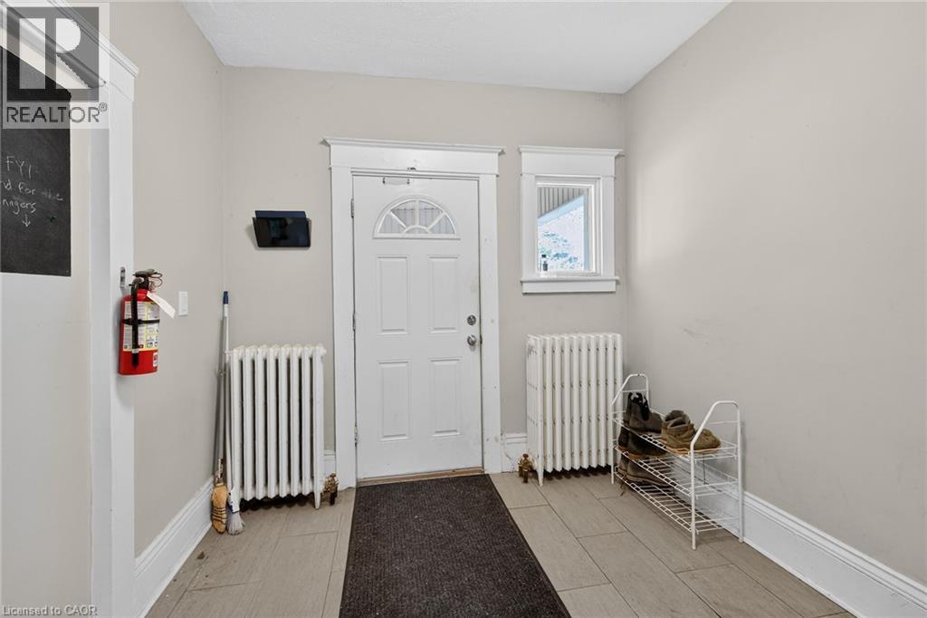 227 Sherman Avenue S, Hamilton, Ontario  L8M 2R2 - Photo 6 - 40833032