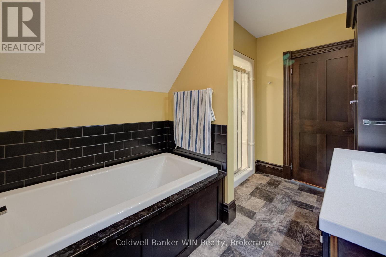 310 Main Street W, Minto, Ontario  N0G 2P0 - Photo 31 - X13170628