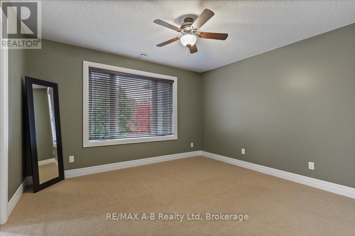 151 Huron Road, Perth South, Ontario  N0K 1X0 - Photo 40 - X13170864