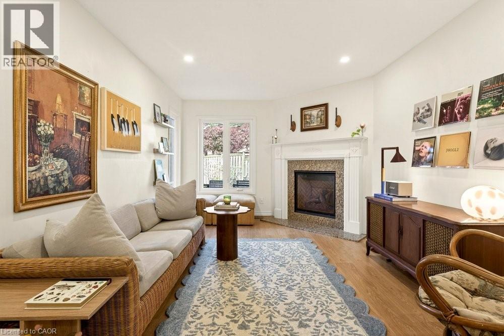 10 Huntingwood Avenue Unit# 20, Dundas, Ontario  L9H 6X3 - Photo 4 - 40833160