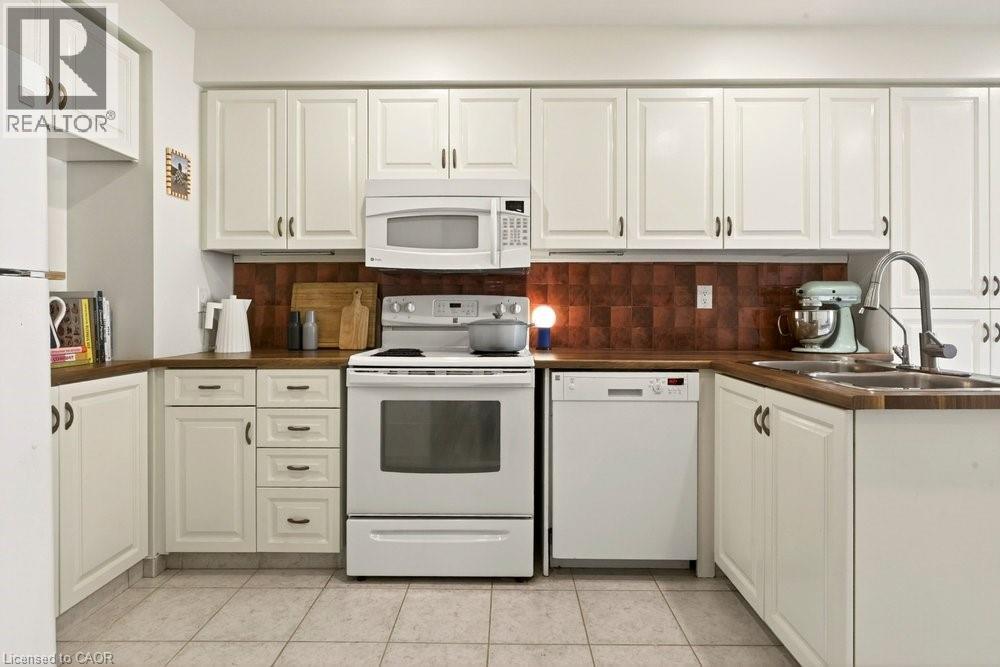 10 Huntingwood Avenue Unit# 20, Dundas, Ontario  L9H 6X3 - Photo 9 - 40833160