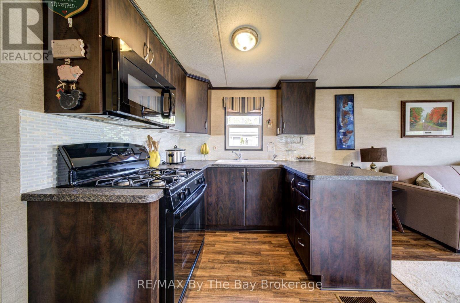 14 Kenora Trail, Wasaga Beach, Ontario  L9Z 1X7 - Photo 14 - S13171092