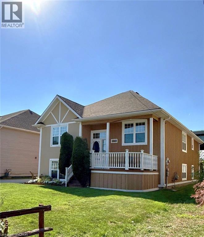 1060 Beach Boulevard, Hamilton, Ontario  L8H 6Z4 - Photo 2 - 40833246