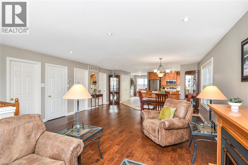 1060 Beach Boulevard, Hamilton, Ontario  L8H 6Z4 - Photo 8 - 40833246