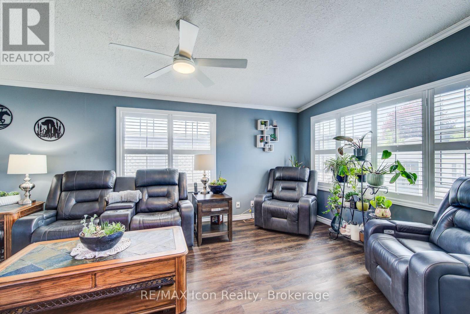 11 Hemlock Crescent, Puslinch, Ontario  N0B 2J0 - Photo 16 - X13171486