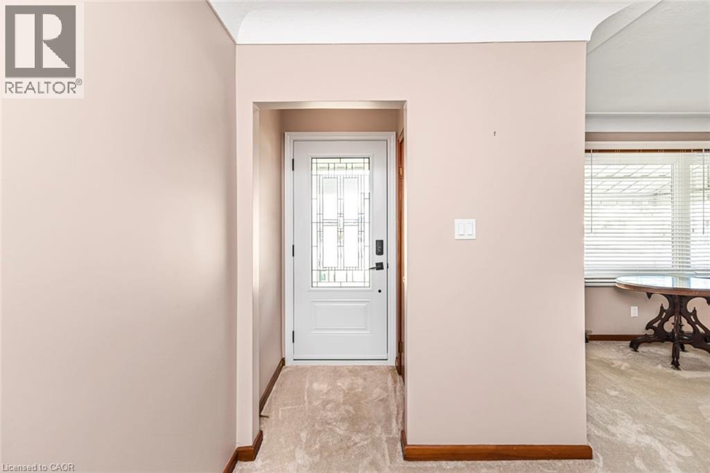 435 East 36th Street, Hamilton, Ontario  L8V 4A4 - Photo 5 - 40833389