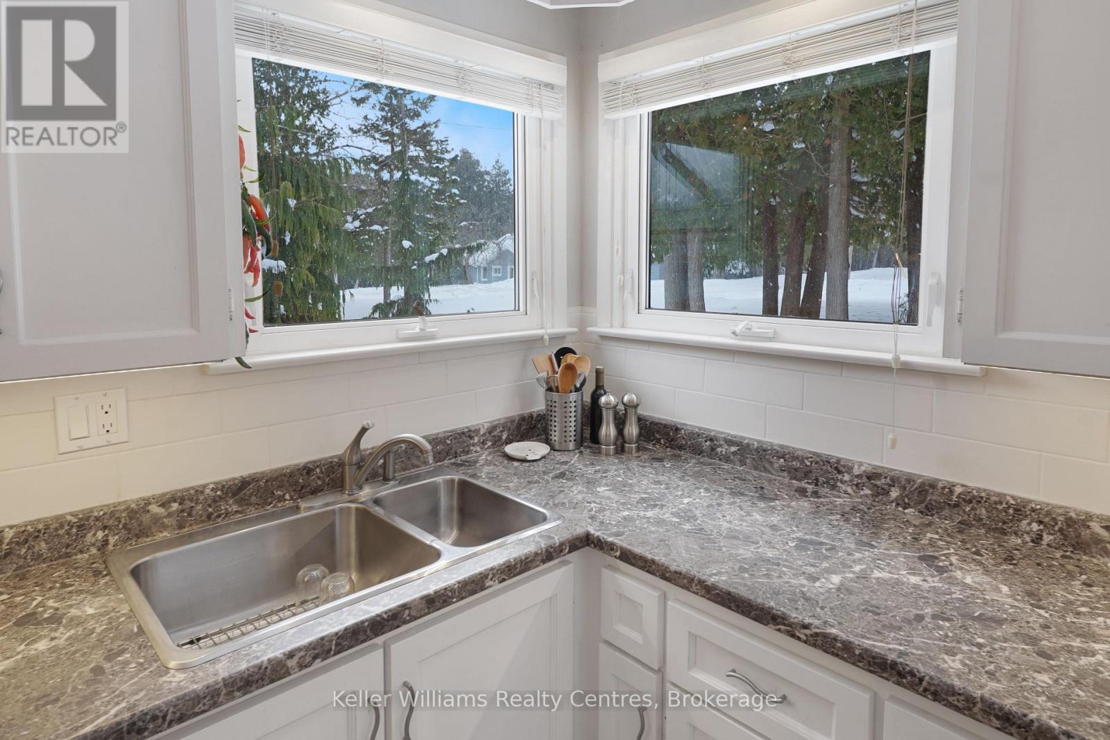 158 Stokes Bay Road, Northern Bruce Peninsula, Ontario  N0H 1W0 - Photo 13 - X13171818