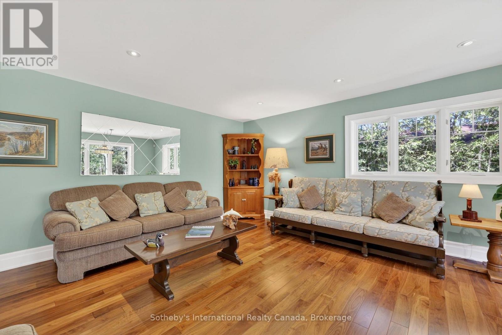 1036 River Road E, Wasaga Beach, Ontario  L9Z 2P7 - Photo 11 - S13171888
