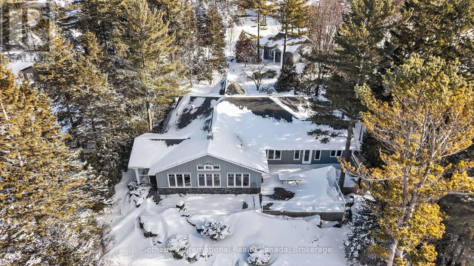 1036 River Road E, Wasaga Beach, Ontario  L9Z 2P7 - Photo 46 - S13171888