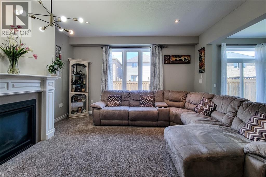 40 Fairgrounds Drive, Binbrook, Ontario  L0R 1C0 - Photo 11 - 40833469