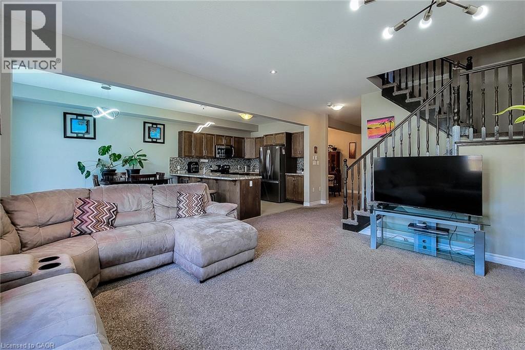 40 Fairgrounds Drive, Binbrook, Ontario  L0R 1C0 - Photo 12 - 40833469