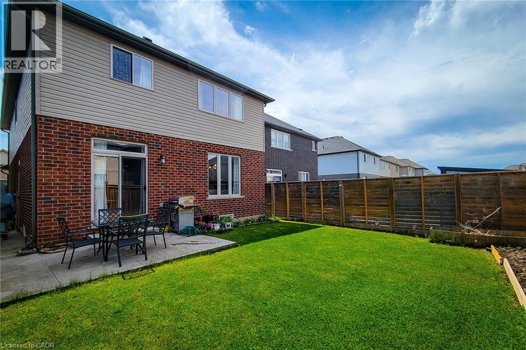 40 Fairgrounds Drive, Binbrook, Ontario  L0R 1C0 - Photo 5 - 40833469