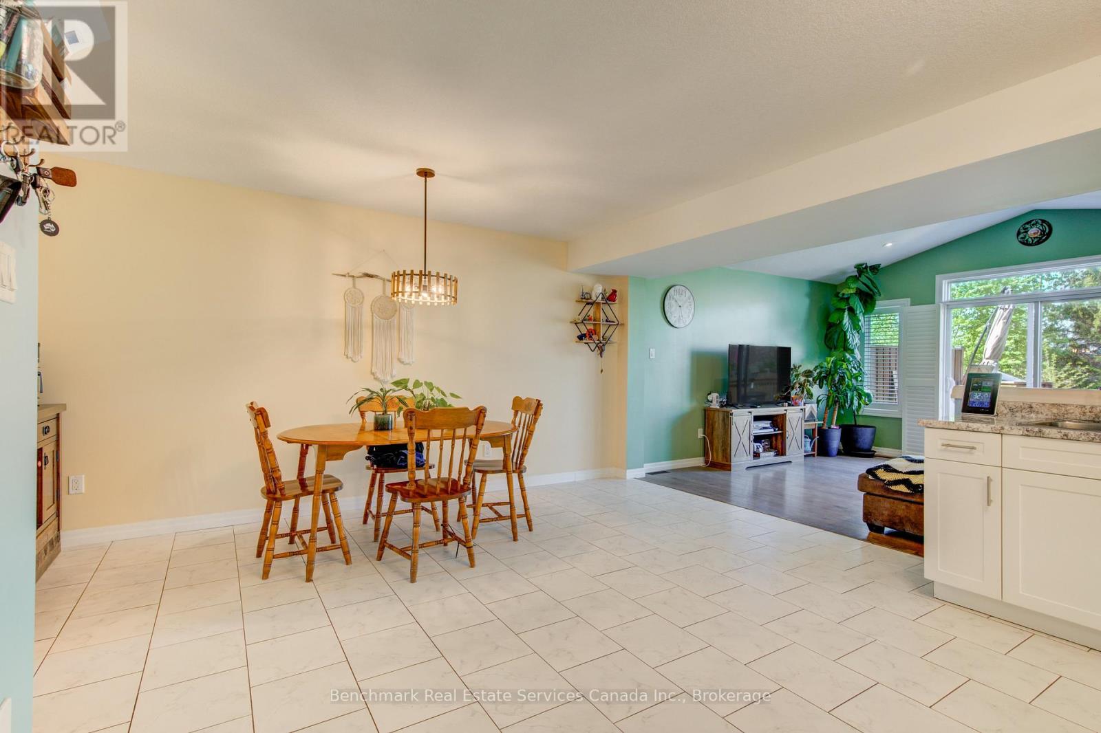 39 Leesboro Trail, Thames Centre, Ontario  N0M 2P0 - Photo 10 - X13172754