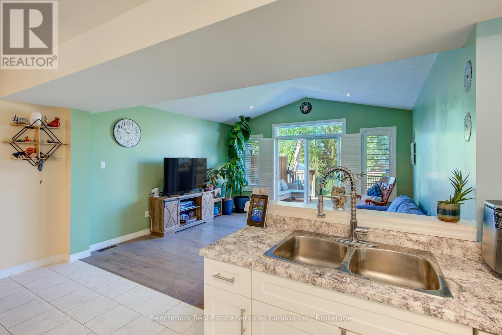 39 Leesboro Trail, Thames Centre, Ontario  N0M 2P0 - Photo 12 - X13172754