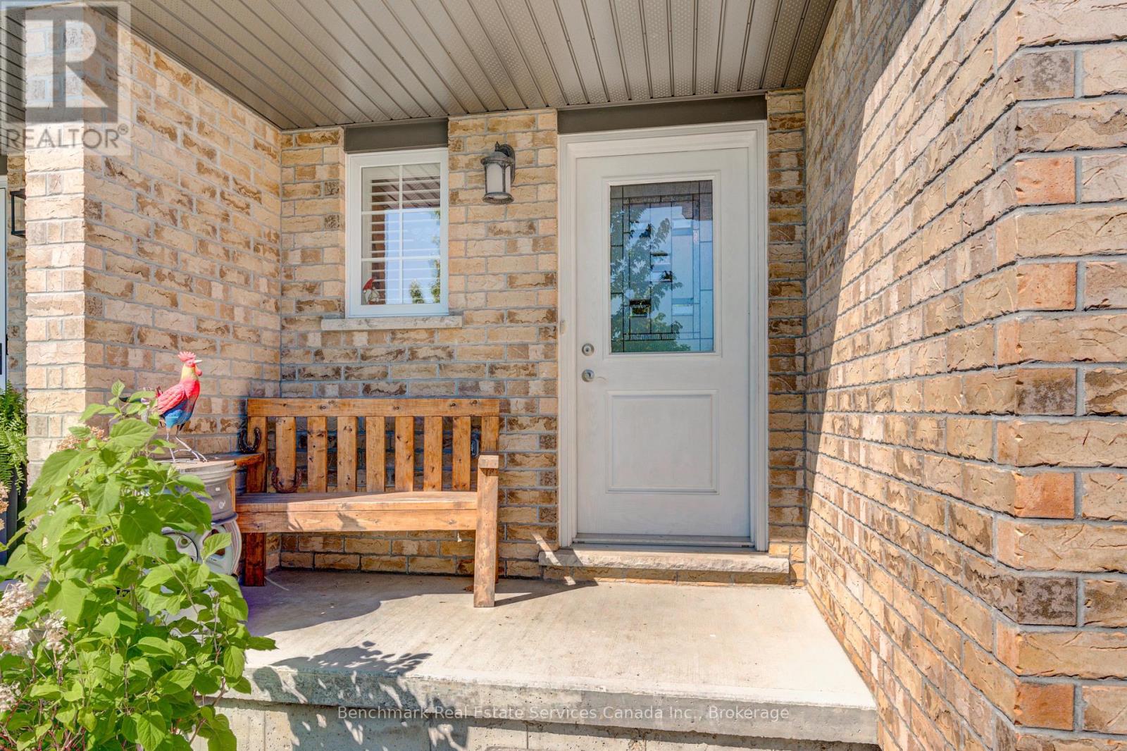39 Leesboro Trail, Thames Centre, Ontario  N0M 2P0 - Photo 3 - X13172754
